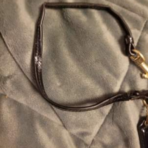 COACH medium leopard wristlet. Used. - Picture 2 of 2